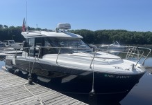 2021 Jeanneau NC 895 Weekender