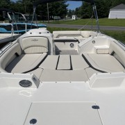 2024 Stingray 192SC - Black