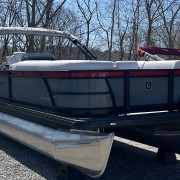2024 Godfrey SW2086C - Crimson